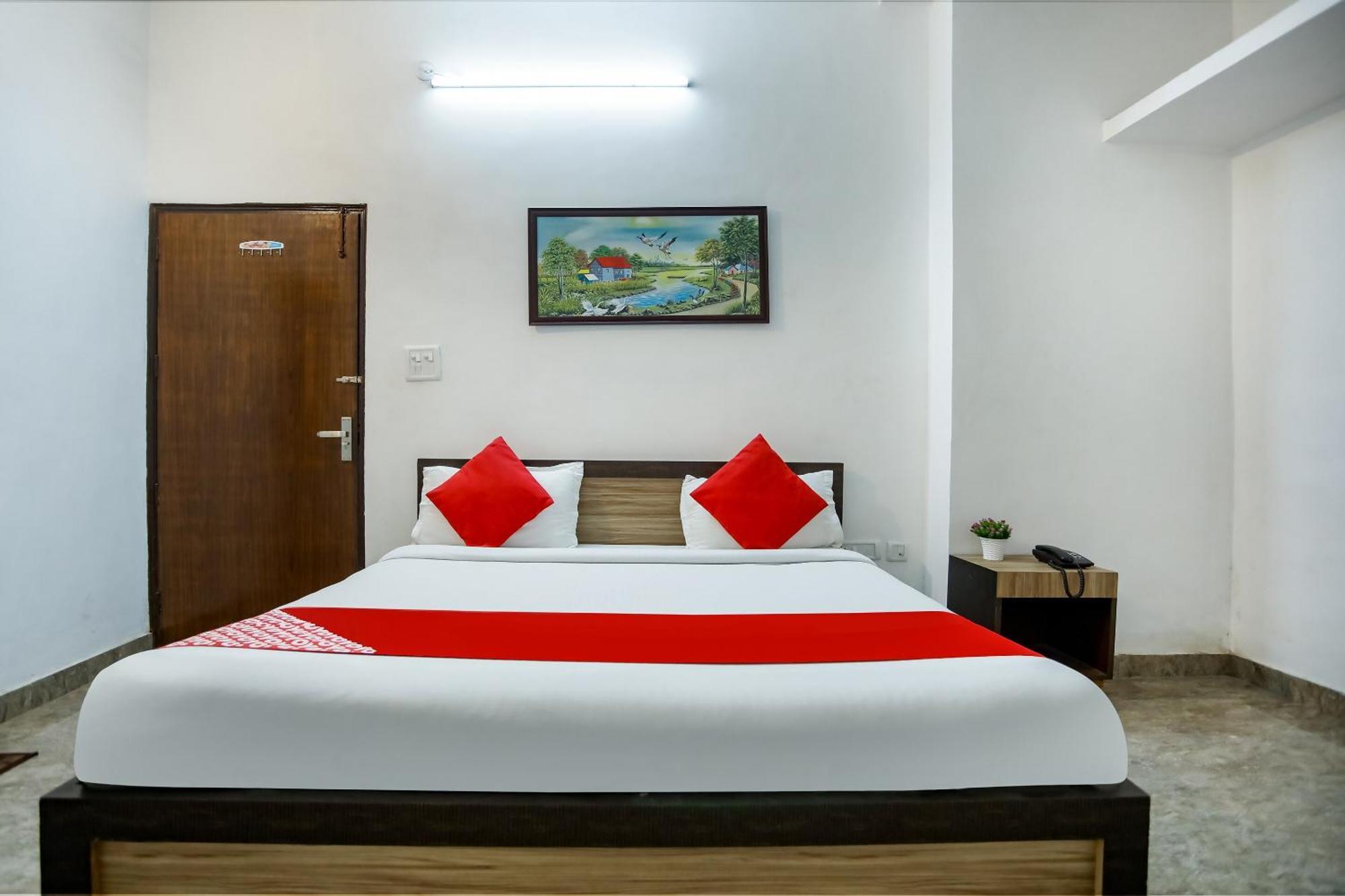 Hotel O Surya Inn New Delhi Luaran gambar